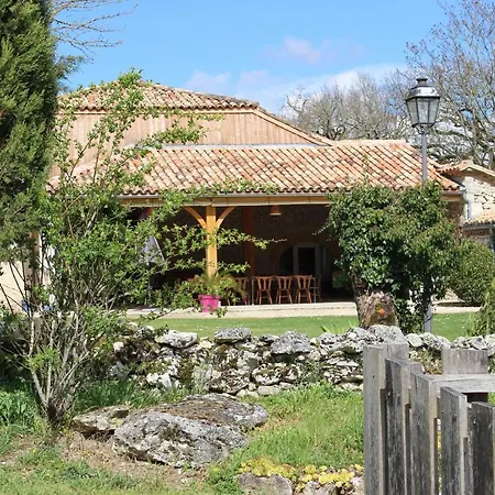 Сasa de vacaciones Le Vignal