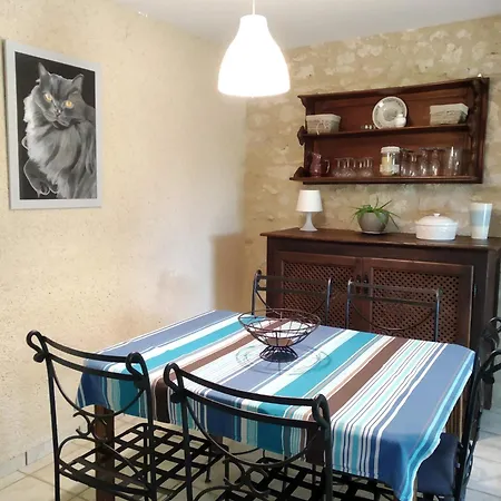 Holiday home Le Vignal *