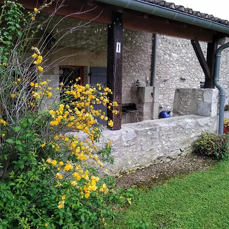 Holiday home Le Vignal *