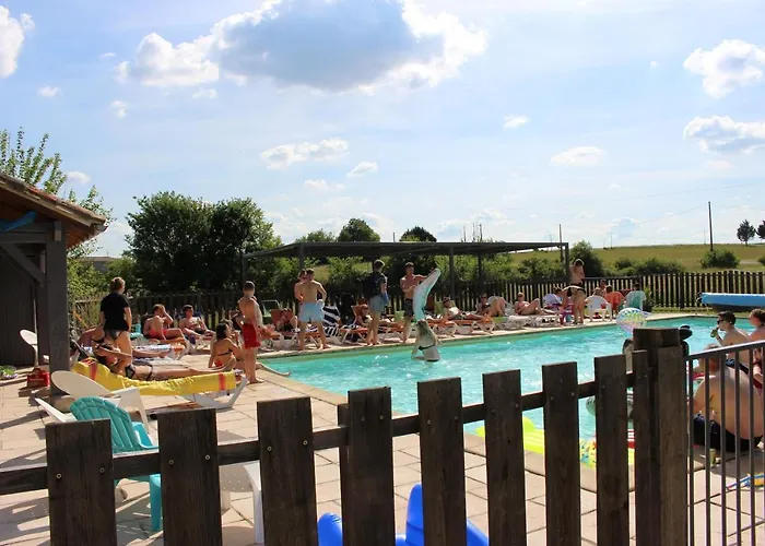 Feriehus Le Vignal *